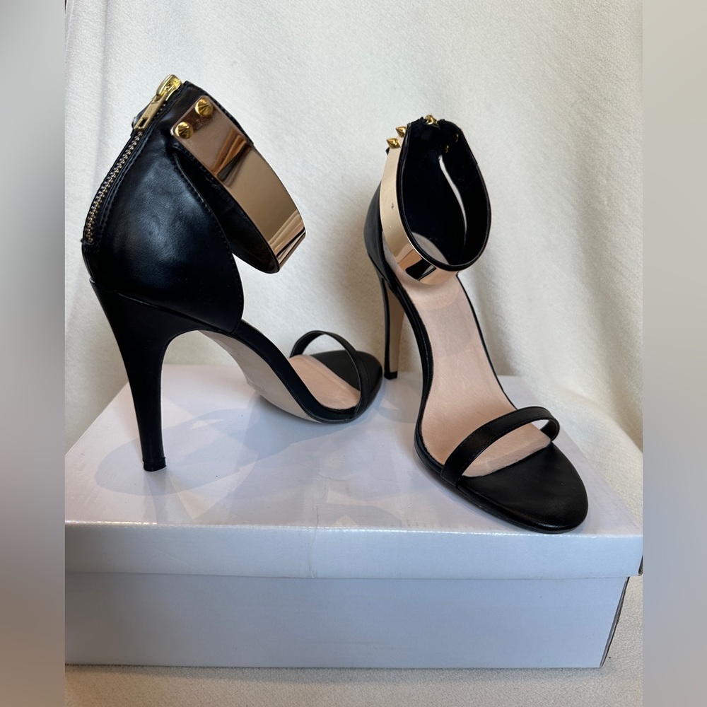 ASOS HONG KONG Heeled Sandals with Metal Trim | UK 7 / US 9